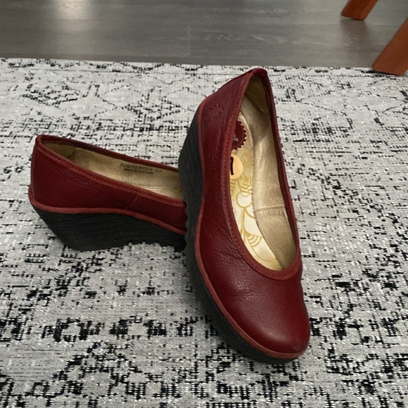 Fly London shoes - Picture 5 of 6